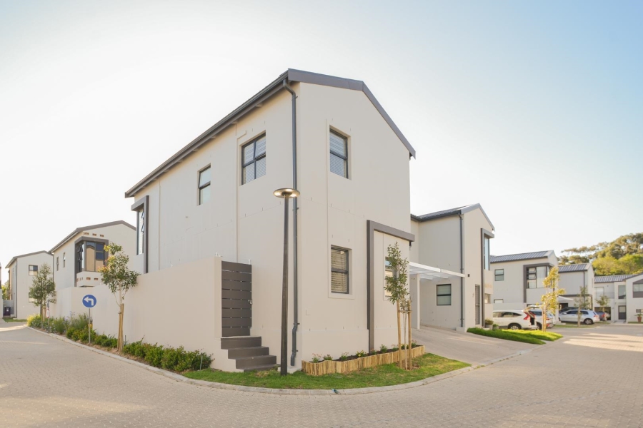 3 Bedroom Property for Sale in Vierlanden Western Cape